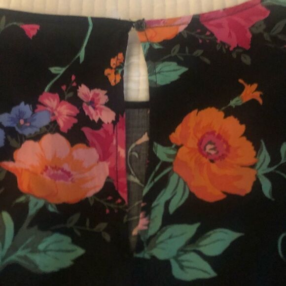 Old Navy black, floral shift dress with bell sleeves. - Picture 2 of 6